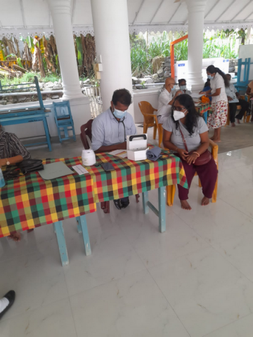 A health medical clinic at Homagama Kahathuduwa North Sumana Dharmayatana (2022-11-21) 